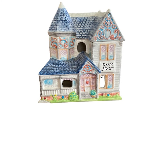 Garlic House - Picture 4 of 5